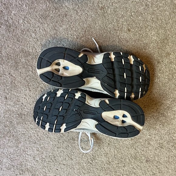 New Balance Metallic Silver Running Shoes - Picture 3 of 7